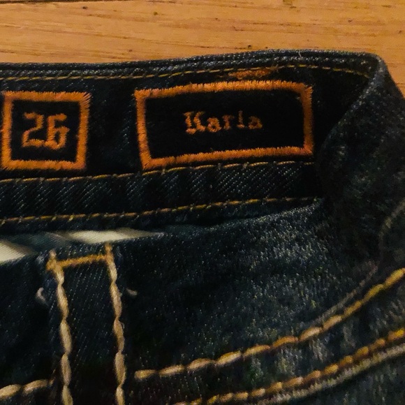 Beautiful Rock Revivals with Factory Destruction and Backing - Picture 11 of 12